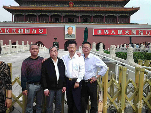 陪同铜仁市王昆明副市长